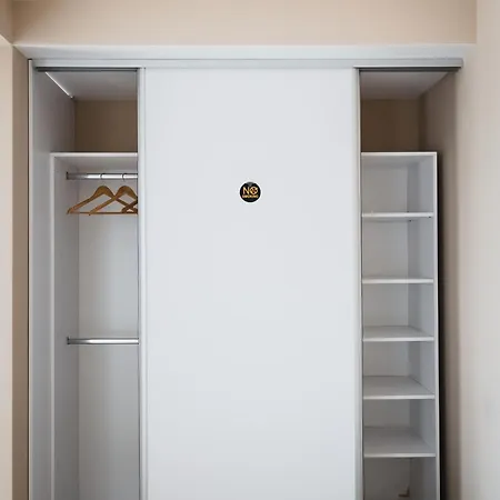 7-17 Zorilor 아파트